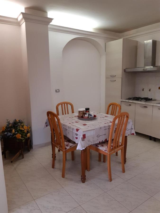 门塔纳La Casa Tra Gli Ulivi Di Fonte Nuova 2别墅 外观 照片